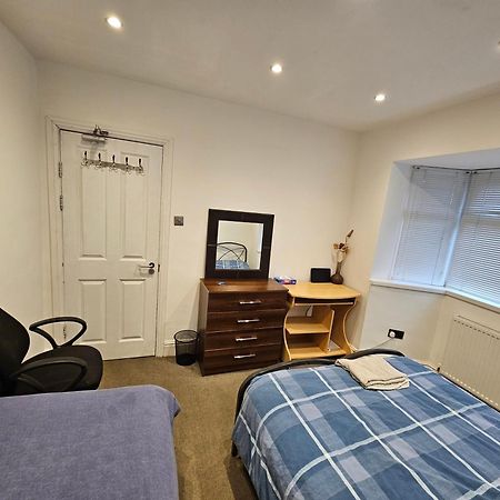 Monyhull Homestay - Near City Centre Kingsheath Nia Nec Bhx Birmingham Exterior foto