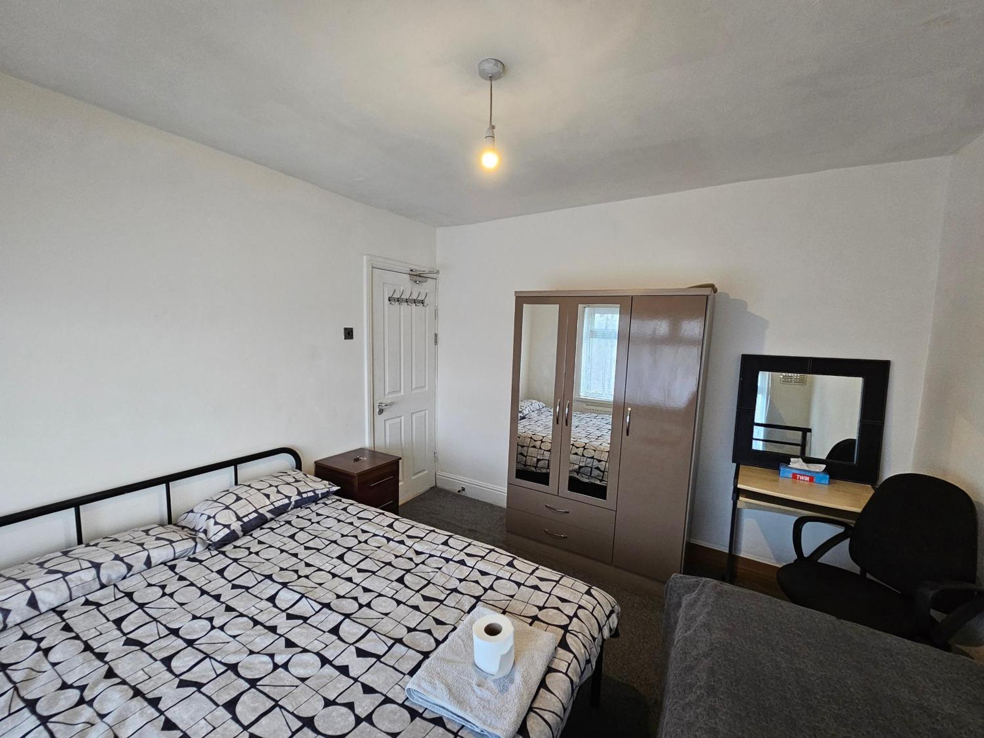 Monyhull Homestay - Near City Centre Kingsheath Nia Nec Bhx Birmingham Exterior foto